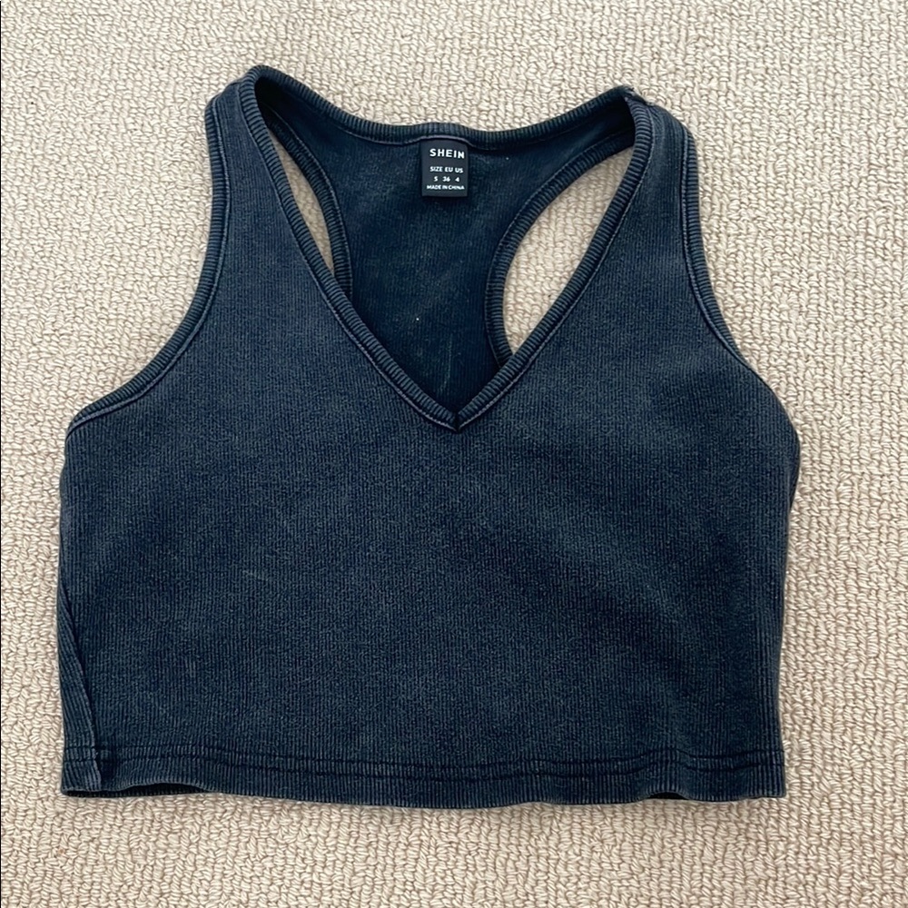 SHEIN Black Ribbed Crop Top